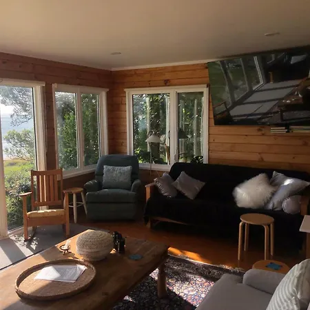Oakura Bay Absolute Beachfront Holiday Home Hikurangi Exterior photo